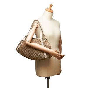 GUCCI GG Pelham Shoulder Bag